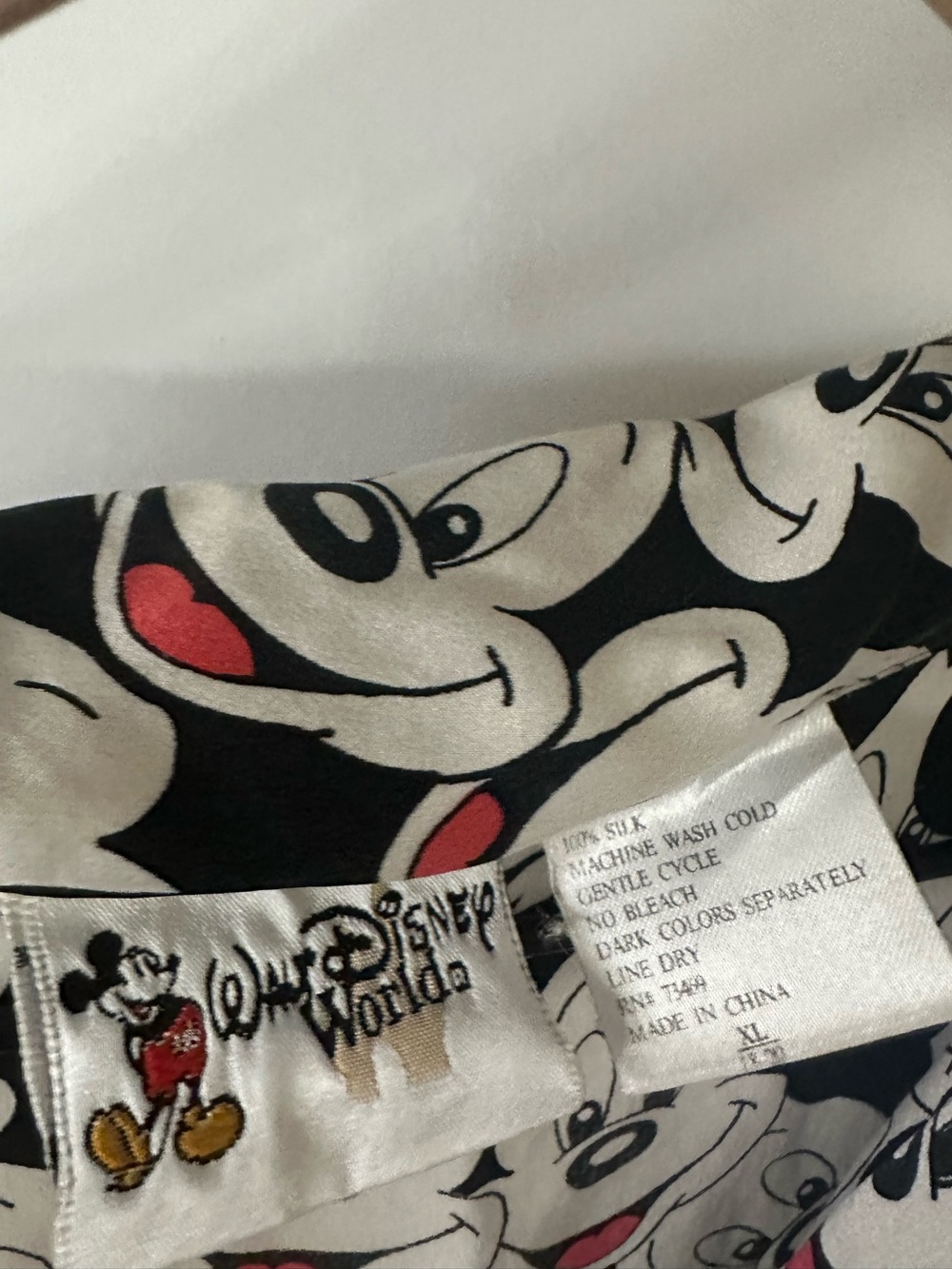 Disney World Mickey Silk Night shirt XL guc - Picture 2 of 4